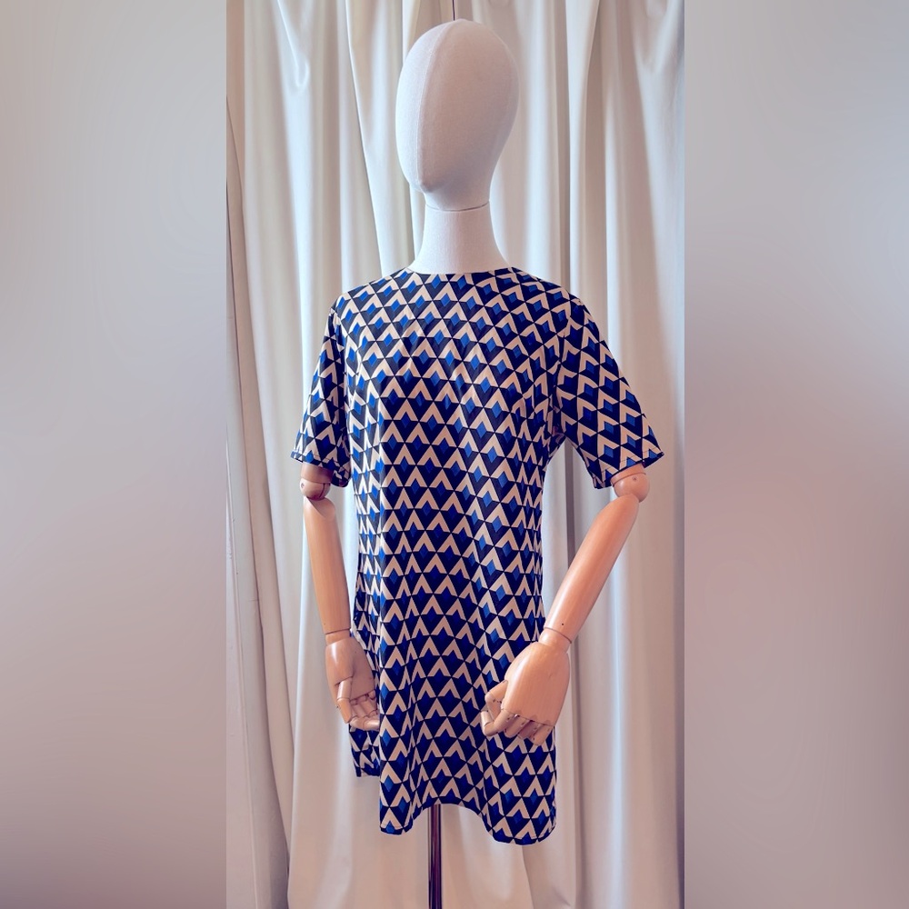 Geometric Patterned Women's Top